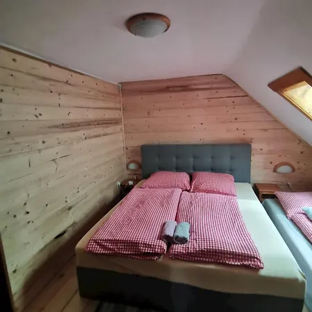 Zuzanka - Tatranska V Blizkosti Strbske Pleso