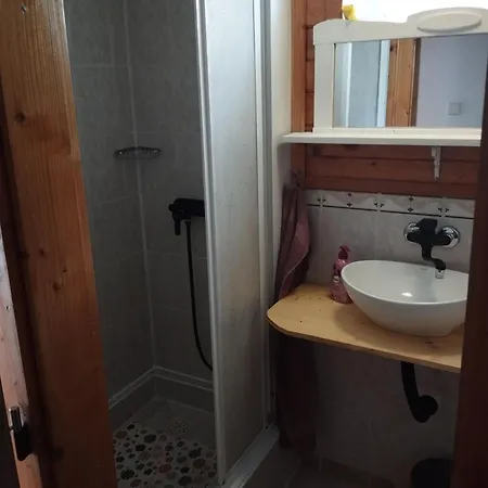 Zuzanka - Tatranska V Blizkosti Strbske Pleso Alpesi faház *