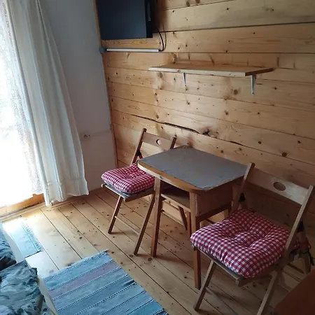 Zuzanka - Tatranska V Blizkosti Strbske Pleso Domek alpejski